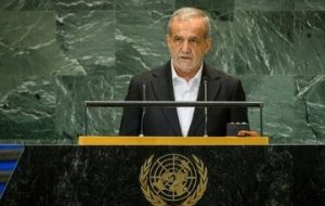 با خواندن متن سخنان پزشکیان به یاد اولین سخنرانی خاتمی در سازمان ملل افتادم و به نحوه بیان او افتخار کردم با خواندن متن سخنان پزشکیان به یاد اولین سخنرانی خاتمی در سازمان ملل افتادم و به نحوه بیان او افتخار کردم